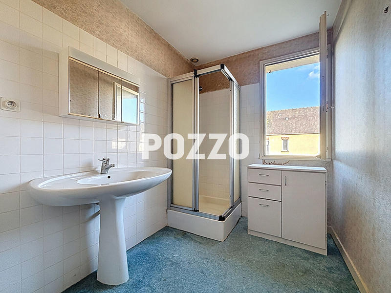 Maison - 161 m² - 8 pièces