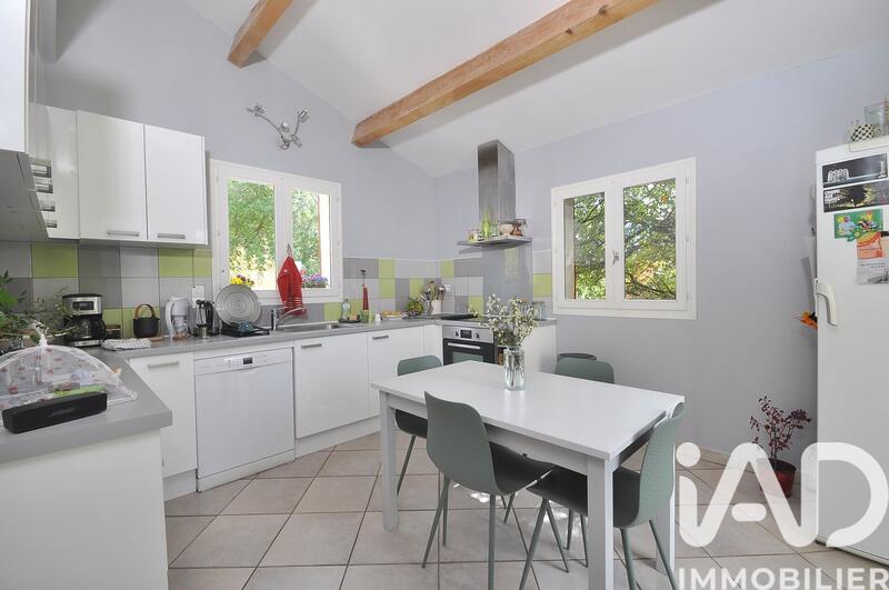 Maison - 180 m² - 8 pièces