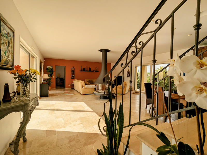 Villa - 196 m² - 6 pièces