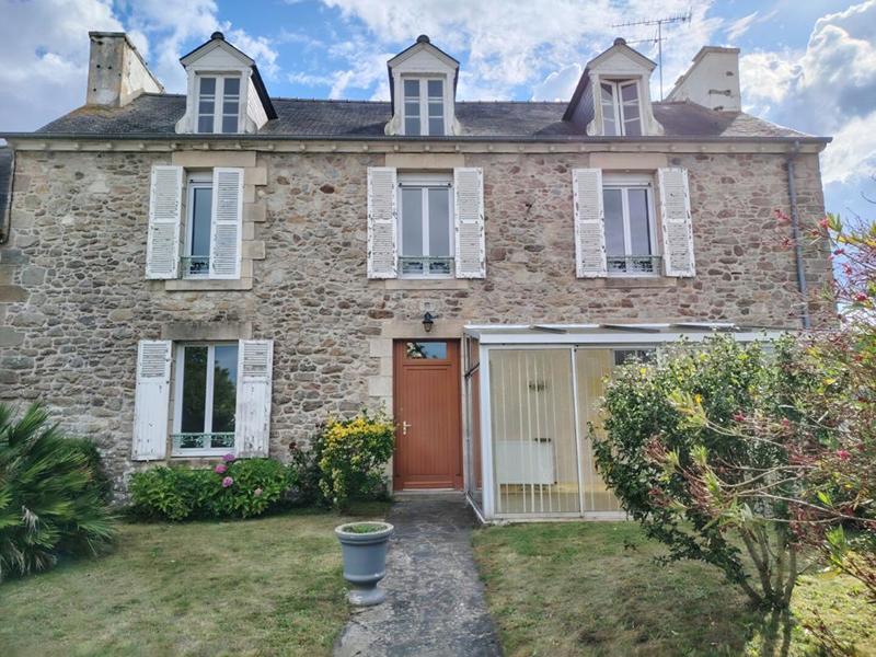 Maison - 160 m² - 7 pièces