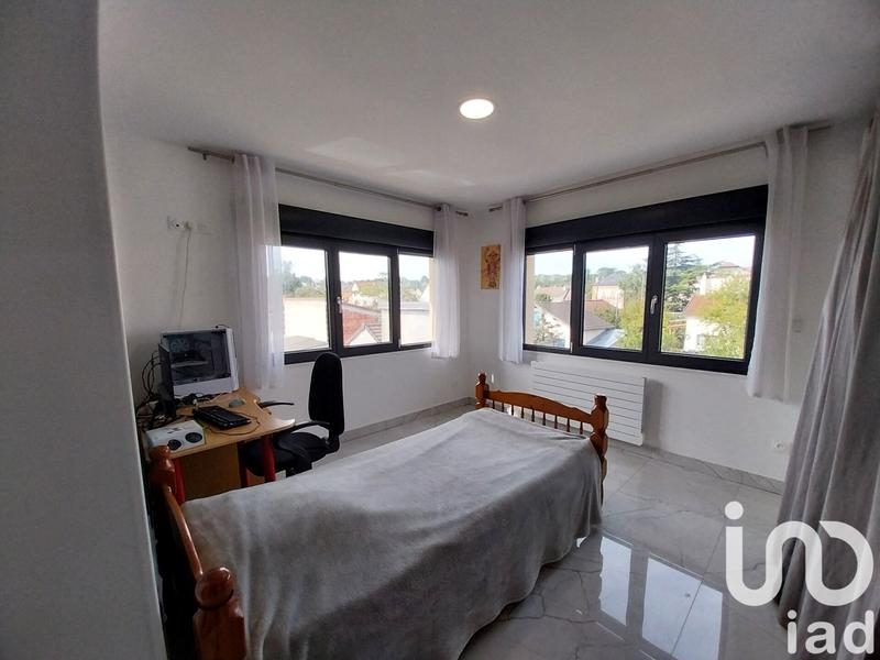 Maison - 167 m² - 7 pièces