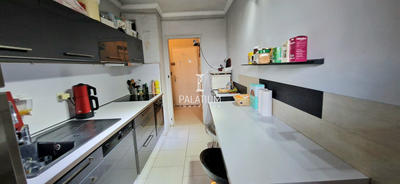 Appartement - 93 m² - 5 pièces