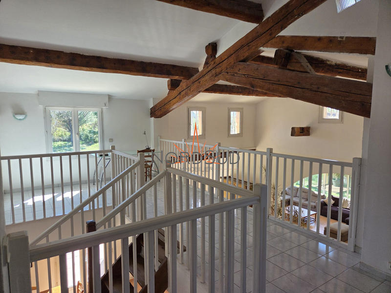 Maison - 246 m² - 6 pièces