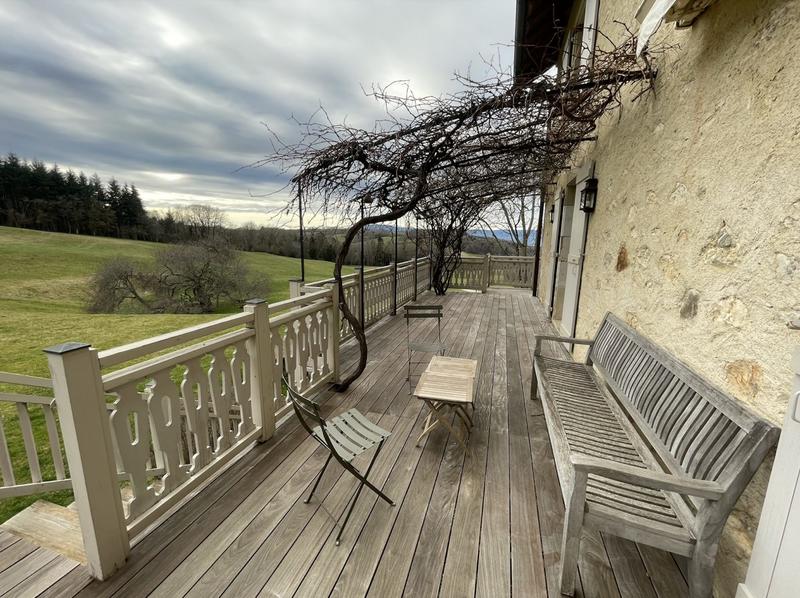 Maison - 580 m² - 10 pièces