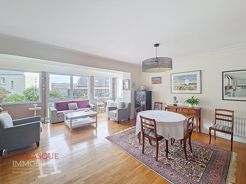 Maison - 130 m² - 7 pièces