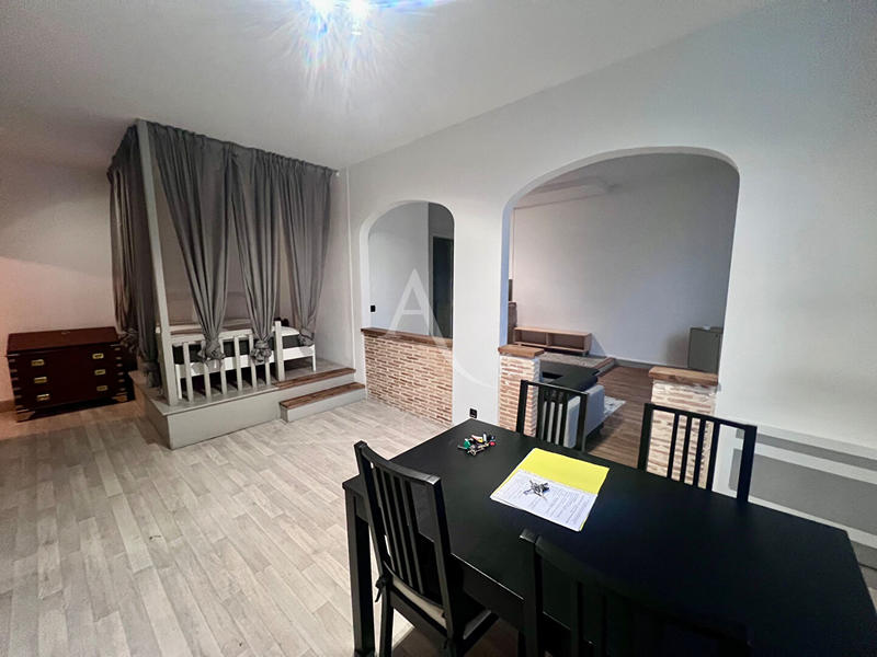 Immeuble - 6 pièces