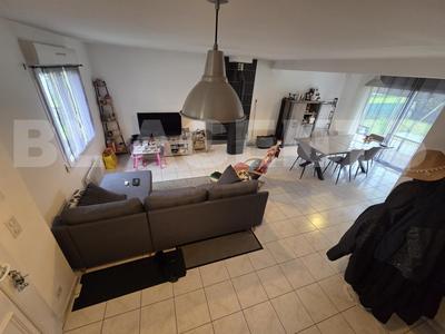 Maison - 120 m² - 5 pièces