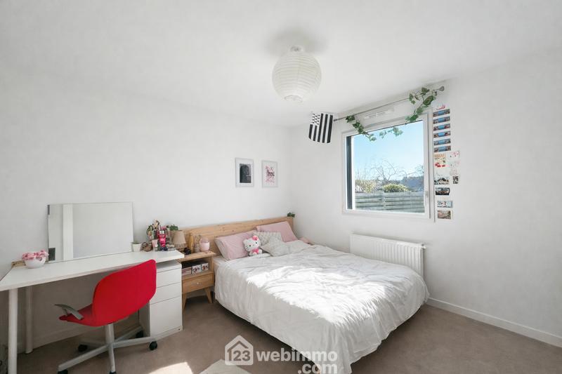 Maison - 90 m² - 5 pièces