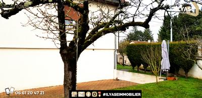 Maison - 150 m² - 8 pièces