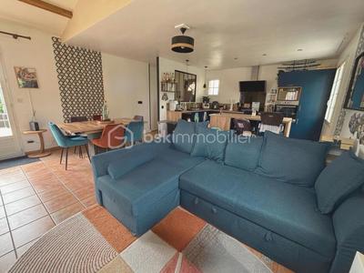 Maison traditionnelle - 84 m² - 3 pièces