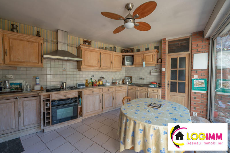 Maison - 218 m² - 10 pièces