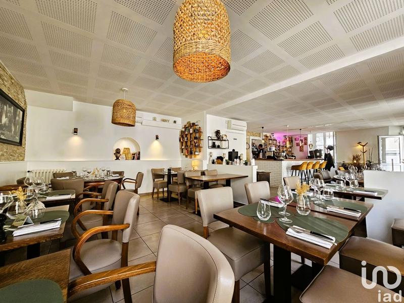 Local commercial - 111 m²