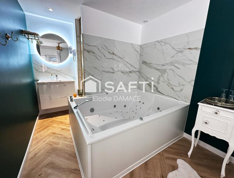 Maison - 166 m² - 6 pièces