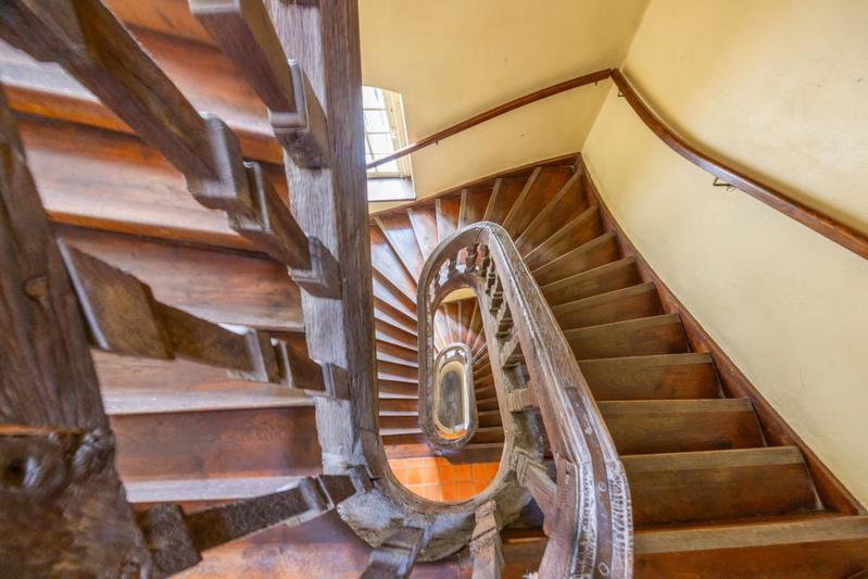 Appartement ancien - 103 m² - 4 pièces