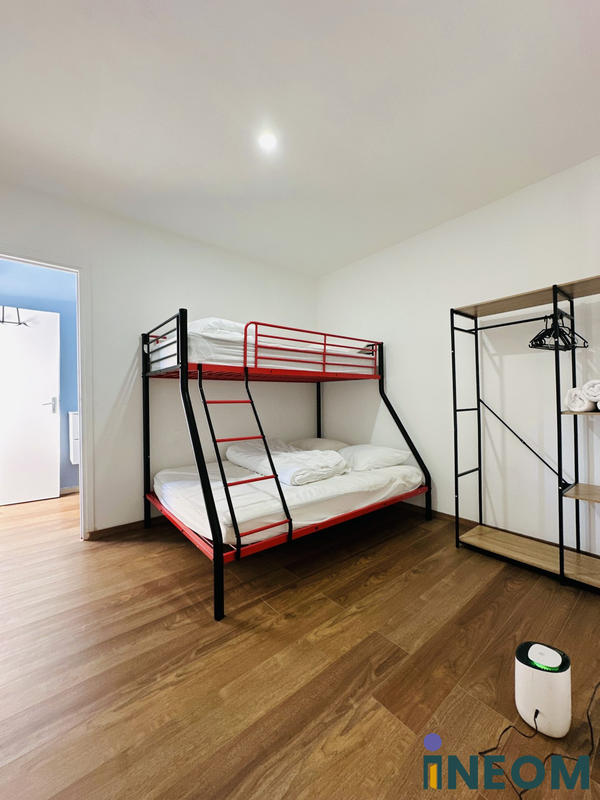 Maison - 161 m² - 7 pièces