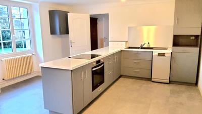 Maison - 225 m² - 7 pièces