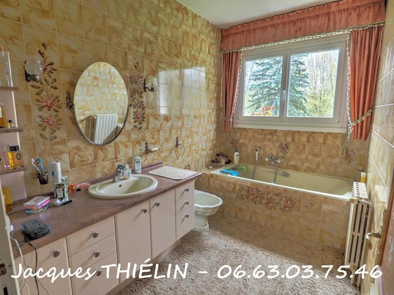 Maison - 310 m² - 6 pièces