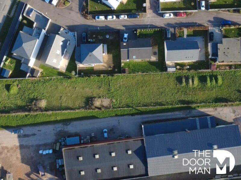 Terrain constructible - 1 938 m²