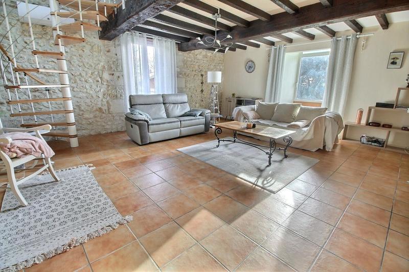 Maison - 161 m² - 5 pièces