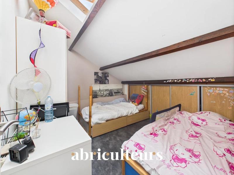 Appartement ancien - 117 m² - 6 pièces