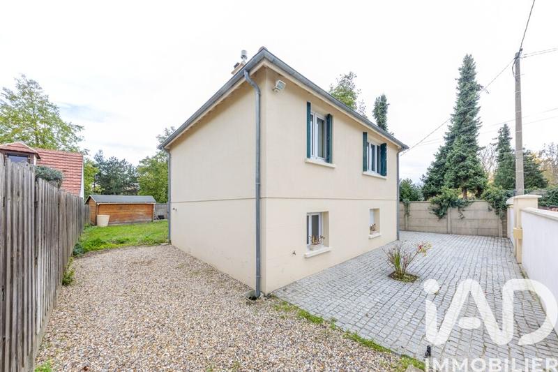 Maison - 90 m² - 6 pièces