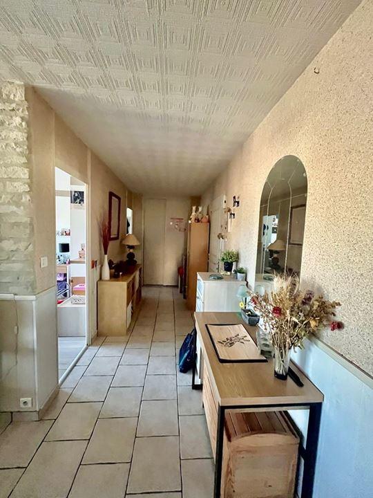 Appartement - 94 m² - 5 pièces