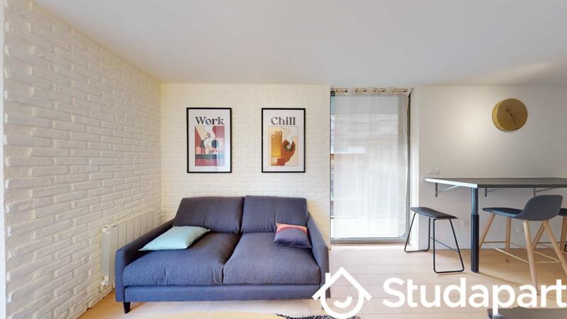 Chambre - 9 m² - 1 pièce