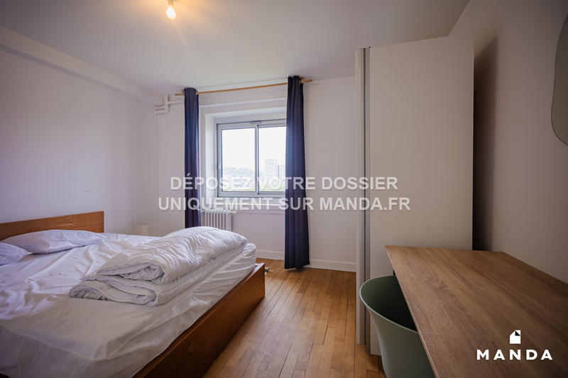 Chambre - 11 m² - 4 pièces