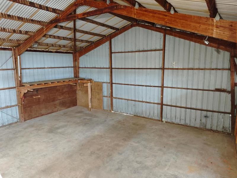 Local d'activité / Entrepôt - 180 m² - 6 pièces