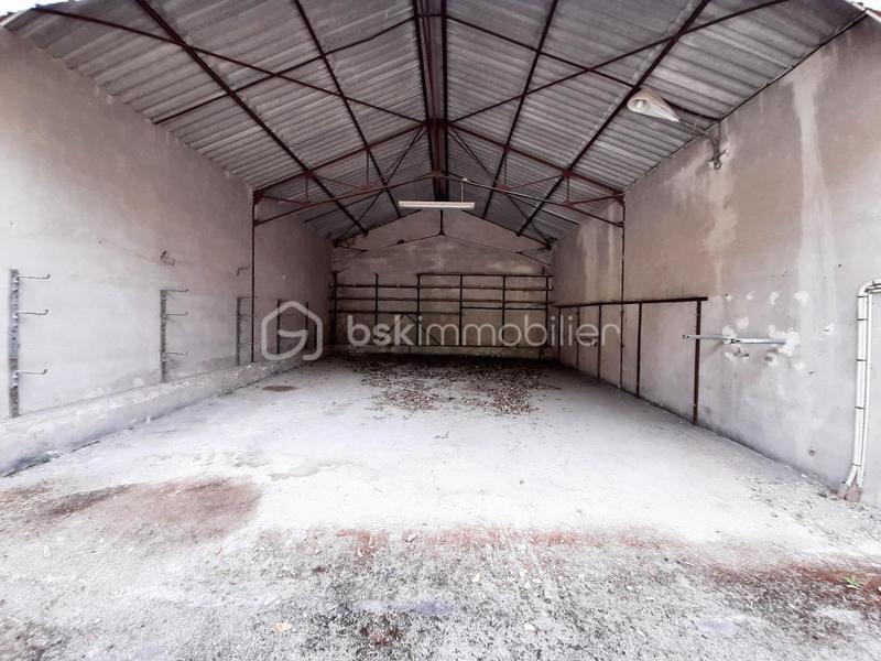 Maison - 230 m² - 11 pièces