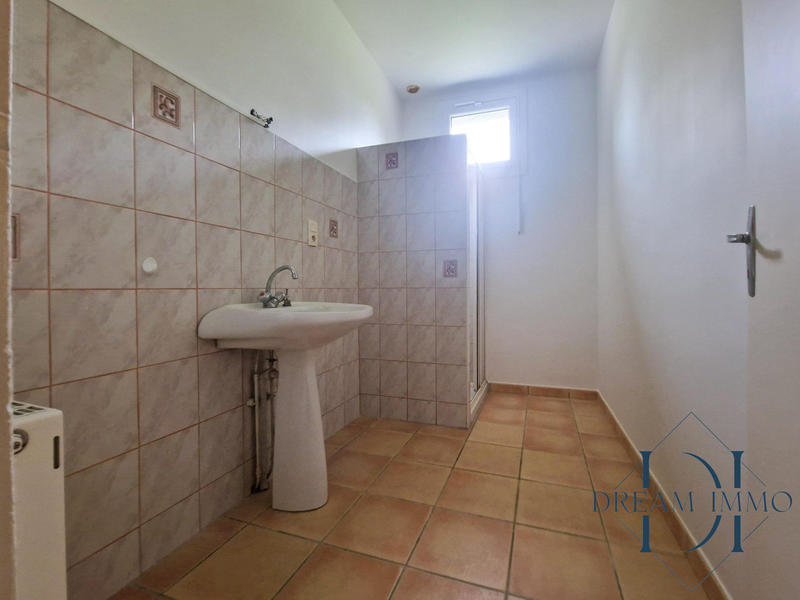 Maison - 213 m² - 9 pièces