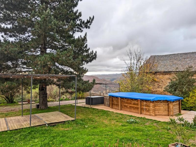 Corps de ferme - 340 m² - 12 pièces