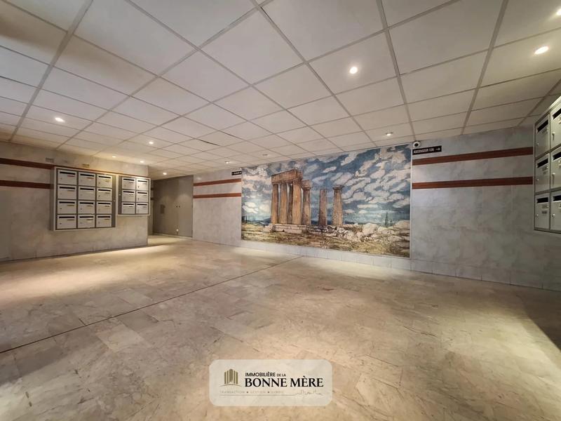 Appartement - 102 m² - 5 pièces