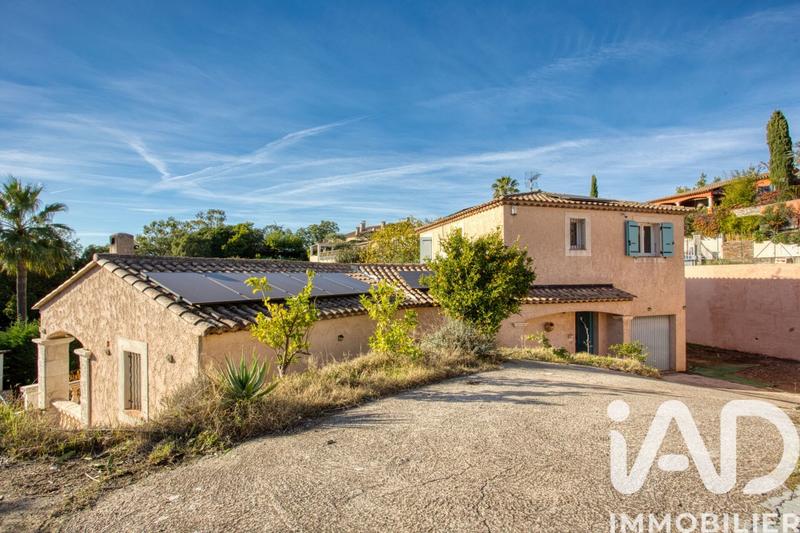 Maison - 122 m² - 5 pièces