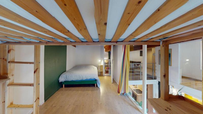 Duplex - 93 m² - 4 pièces