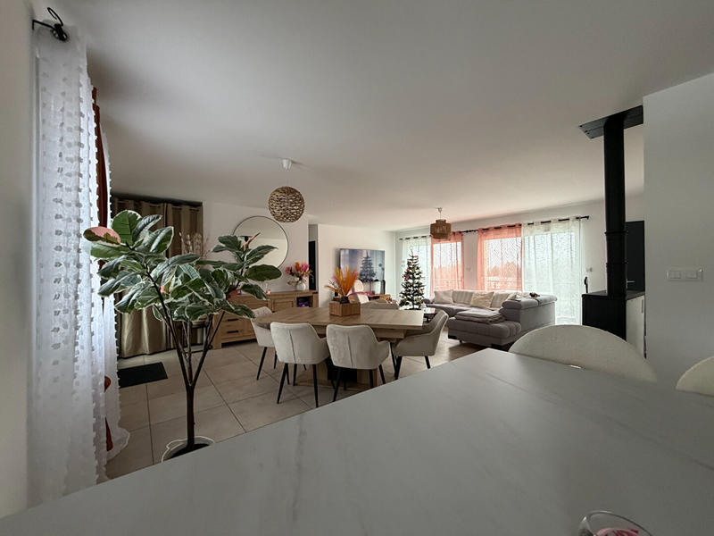 Maison - 105 m² - 5 pièces