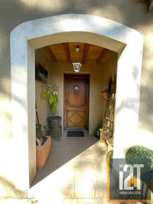 Maison - 200 m² - 6 pièces