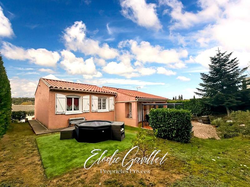 Maison - 95 m² - 5 pièces