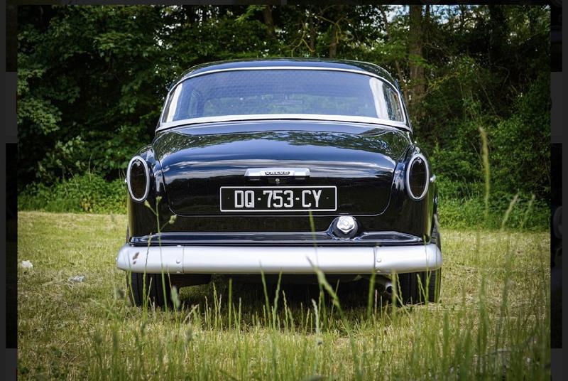Volvo Amazon P121