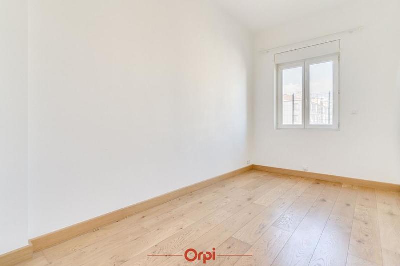Appartement - 77 m² - 4 pièces