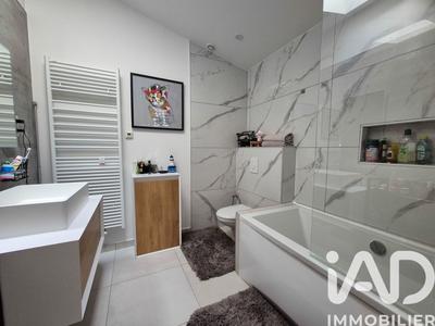 Maison - 88 m² - 4 pièces