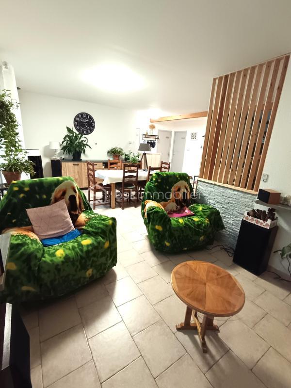 Maison traditionnelle - 75 m² - 3 pièces