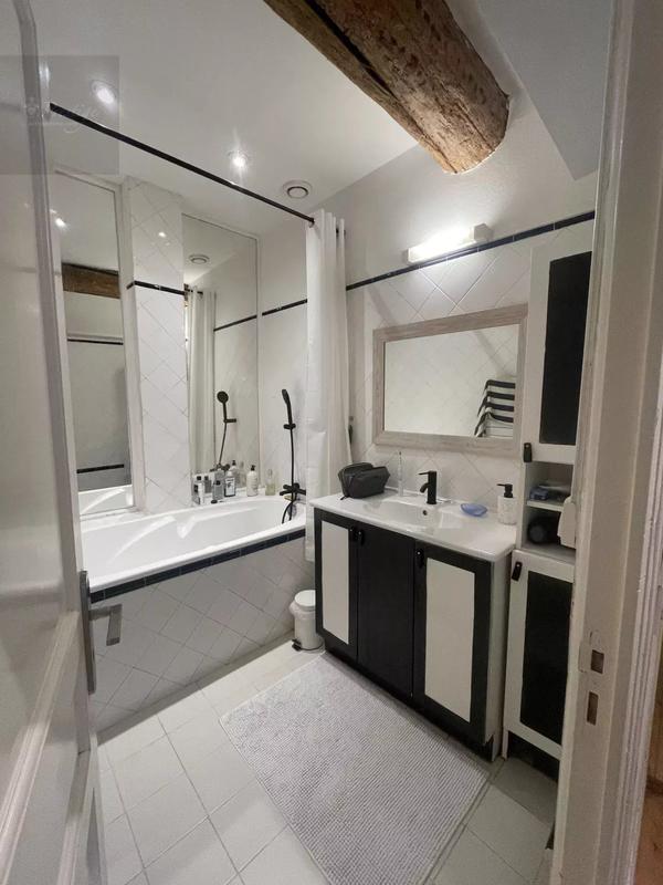 Appartement - 90 m² - 4 pièces