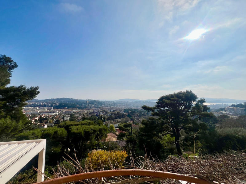 Maison - 200 m² - 6 pièces