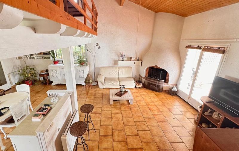 Maison - 104 m² - 4 pièces