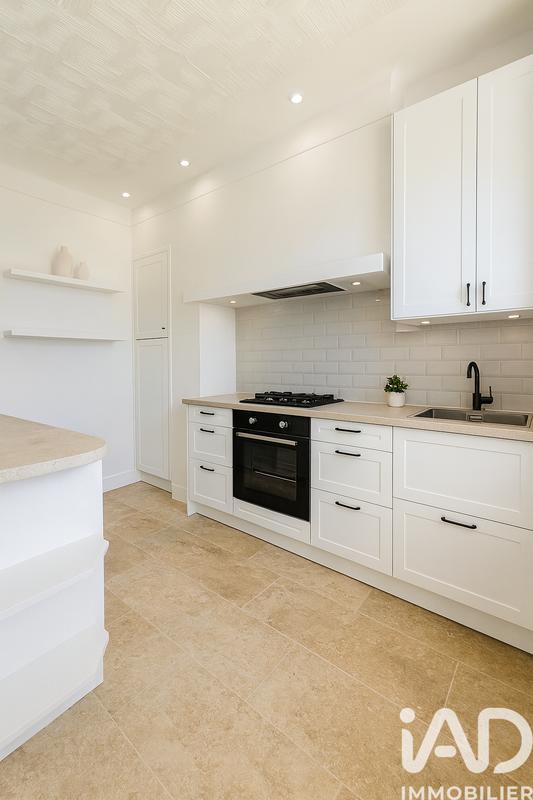 Appartement - 80 m² - 3 pièces