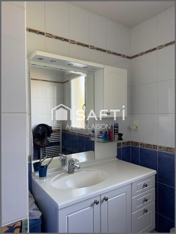 Maison - 211 m² - 7 pièces