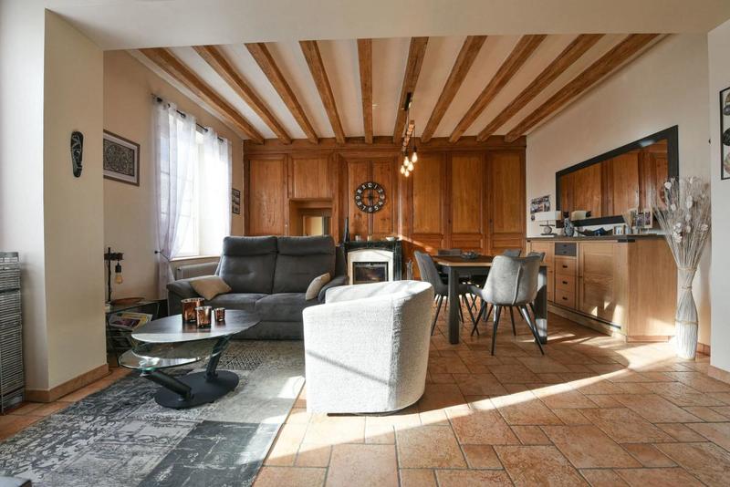 Maison - 186 m² - 7 pièces