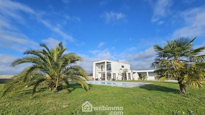 Villa - 165 m² - 8 pièces