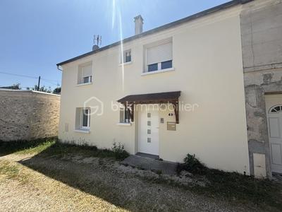 Maison - 96 m² - 5 pièces